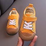 ★ Fácil de usar: estos zapatos planos están hechos de cuero PU. Los zapatos para niños pequeños tienen un diseño de cierre de velcro ajustable que hace que nuestros zapatos planos para bebés. Fácil de poner, quitar y mantenerse de pie.