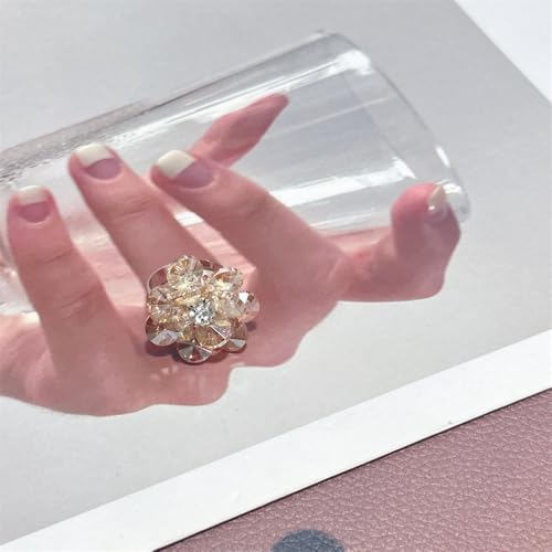 Bague fleur de cristal ajustable, le cadeau délicat idéal
