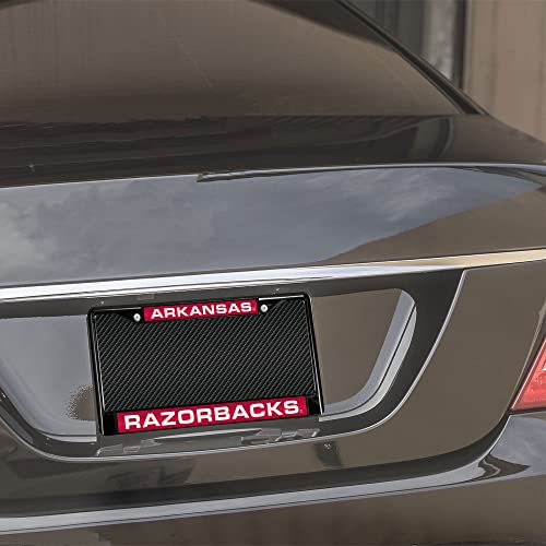 Marco para matrícula negro de Arkansas Razorbacks con acabado protector superior 2