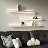 Construcción de metal duradero: hecha de metal de alta calidad con un acabado de pintura horneada a alta temperatura, esta estantería colgante cuenta con una estructura resistente y una capacidad de carga significativa. Su diseño elegante se complementa con la iluminación LED integrada para una estética moderna.