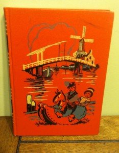 Hardcover CHILDCRAFT - Life in many Lands / Volume Five - 1954 Book