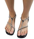 7-15𝐃𝐀𝐘𝐃𝐄𝐋𝐈𝐕𝐄𝐑𝐘 【Comodidad para caminatas largas】Sandalias planas con punta abierta hechas de cuero PU calidad. La parte superior y la suela engrosada diseñada de acuerdo con la ingeniería humana estética lo hacen extremadamente cómodo para la mayoría de los tipos de que se usan durante todo el día. Las suelas de las sandalias de mujer hechas de goma antideslizante tienen un agarre y pueden durar mucho tiempo.