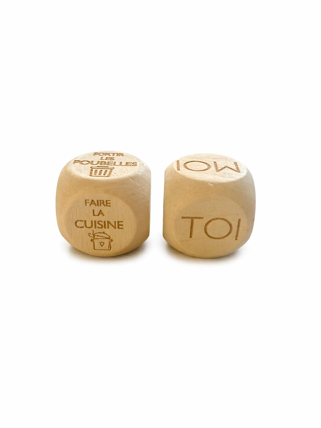 Dés de tâches ménagères en bois