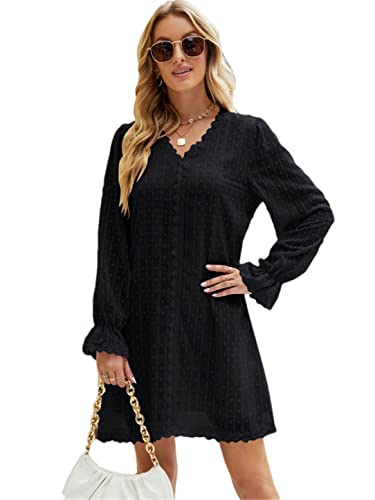 Robe courte en dentelle idéale pour vos soirées habillées