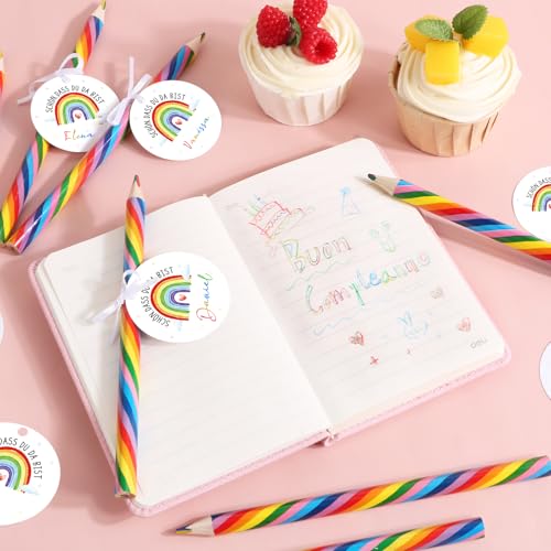 BOFUNX 12 Stücke Regenbogen Buntstifte + 12 Stücke Regenbogen Geschenkanhänger für Kinder Geburtstag Party Gastgeschenke Mitgebsel