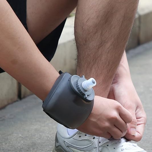 Tragbares Verstellbares Tragbares Handgelenk Silikon Wasserflasche Outdoor Sport Laufen Fitness Radfahren