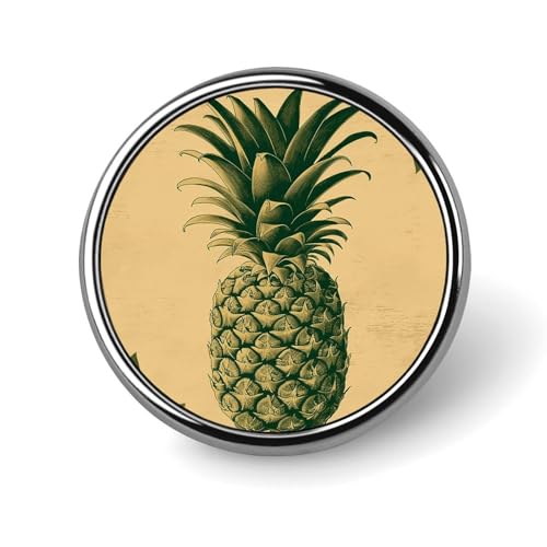 Broche ronde ananas pour personnaliser une tenue basique de femme au quotidien