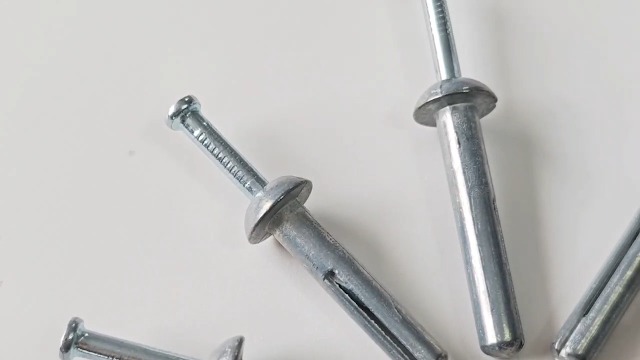 Wensilon 1/4" X 2" Hammer Drive Nail-In Anchors – 100-Pack For Concrete & Brick Walls