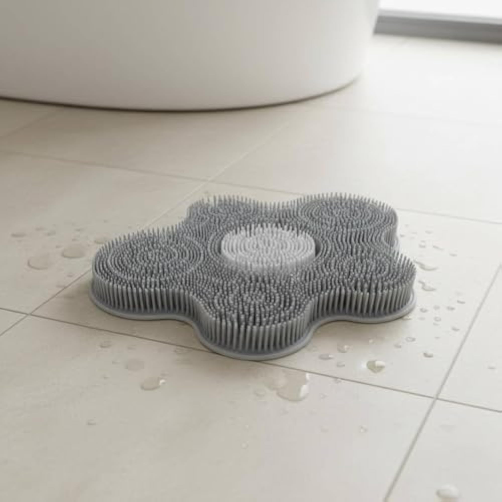 Massaging Bristles Suction Cup Shower Brush for Deep Cleaning