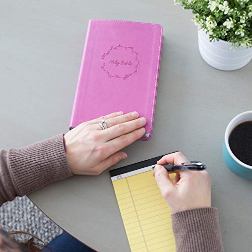 KJV, Deluxe Gift Bible, Imitation Leather, Pink, Red Letter Edition: Holy Bible, King James Version