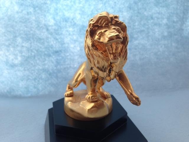 Amazon.co.jp: プジョー カーマスコット ベルフォールのライオン 22金