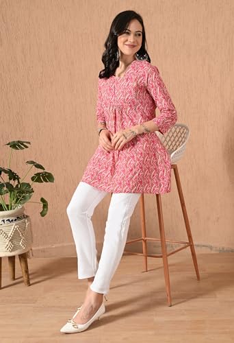 Image of Amazon Brand - Tavasya Women Ethnic Printed V-Neck Cotton Short A-line Kurta | Stylish Casual Everyday Office Top | 3 /4th Sleeve | Regular Fit