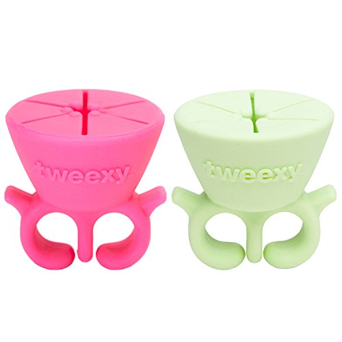tweexy Wearable Nail Polish Holder Ring, Fingernail Painting Tool, Manicure and Pedicure Accessories (Pink & California Green, 2-Pack)