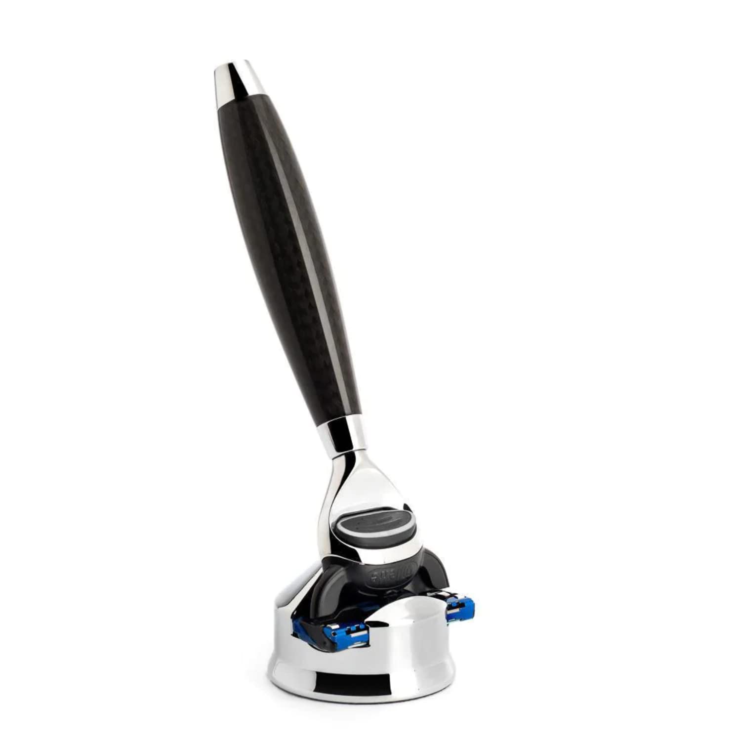 Set Afeitado Brocha de Afeitar Punta Plata & Maquinilla Gillette Fusion Carbono Mühle | MÜHLE – Set da Rasatura Edition No. 1Silberspitz Dachszupf – Gillette® Fusion™ – CarbonIl set da rasatura Edition No. 1 di M