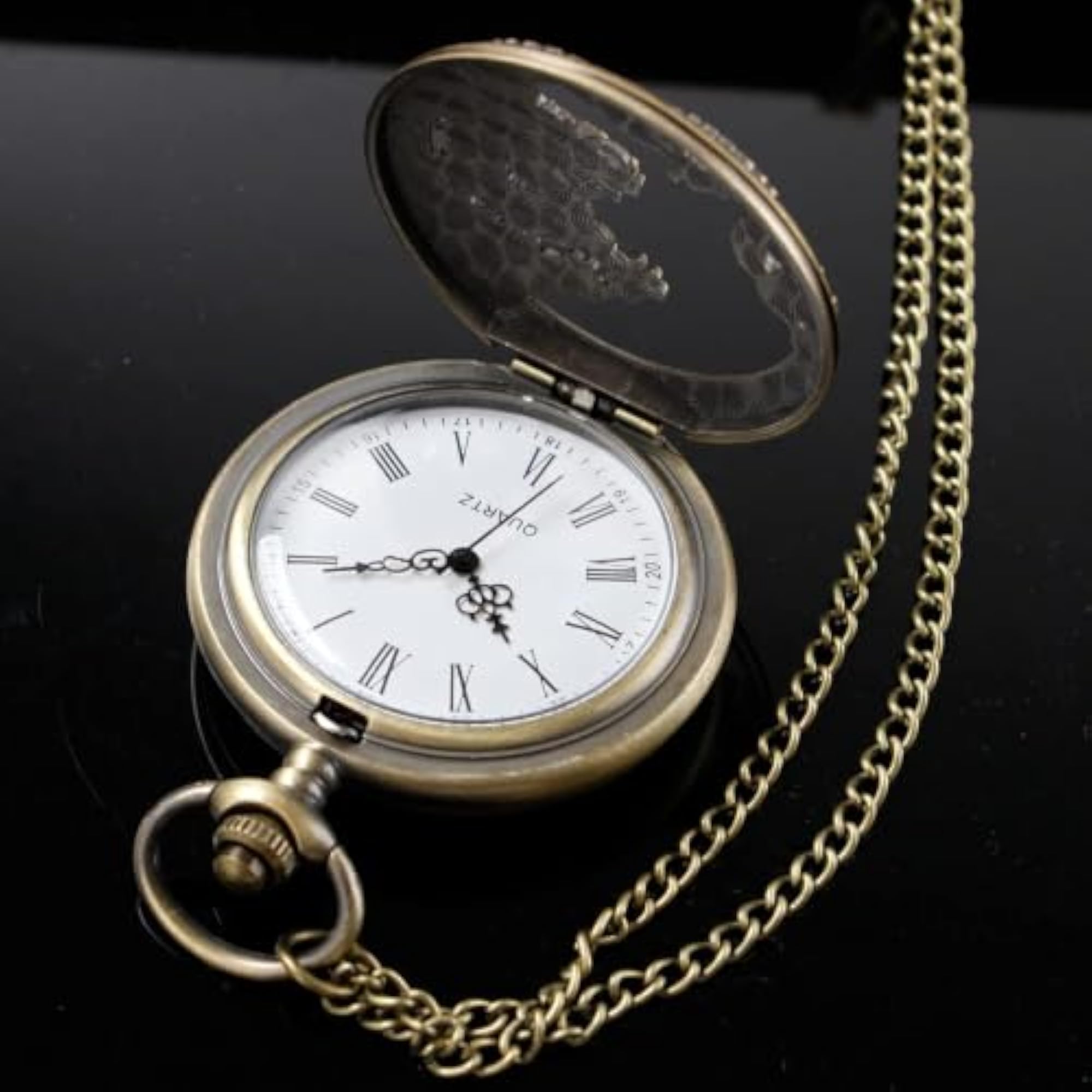 Design Creativity Quartz Pocket Watch with Arabic Numerals