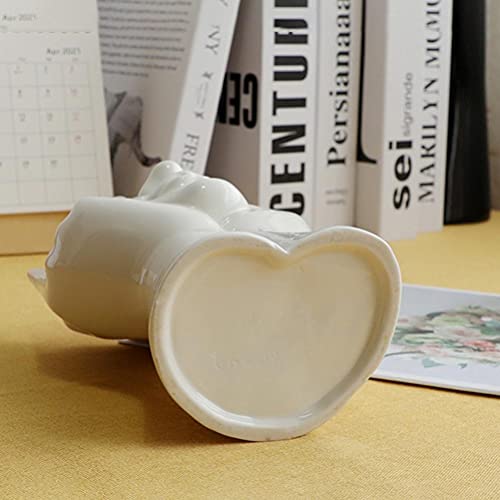 Vase en céramique design blanc : sculpture abstraite de style minimaliste