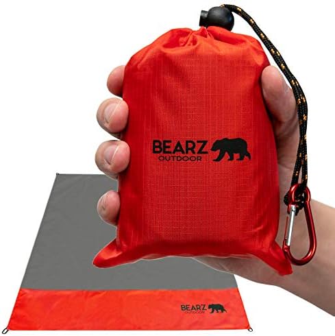 BEARZ Outdoor Pocket Blanket - Compact Picnic Blanket, Beach Blanket Waterproof Sandproof, Picnic Blankets Waterproof Foldable, Travel Picnic Blanket for Hiking, Festival Accessories (Red)