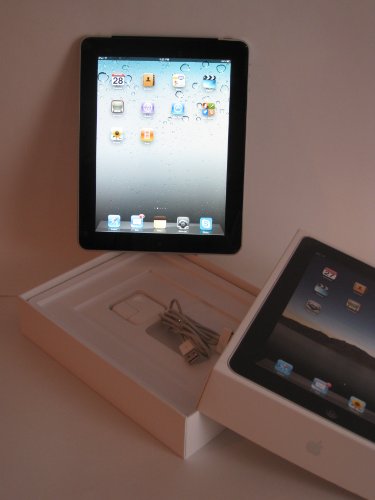 Apple iPad (First Generation) MC496LL/A Tablet (32GB, Wifi + 3G)