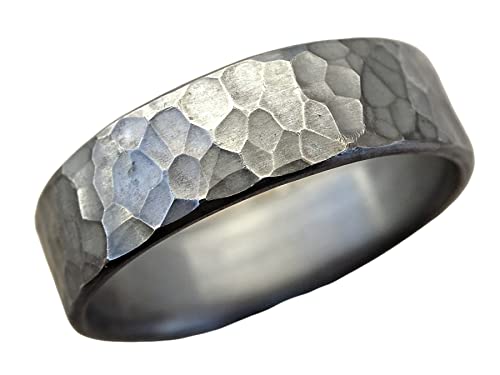 structured silver band, mens ring black silver, mens engagement ring silver, handmade mens wedding band silver, men's personalized ring silver, hammered silver ring