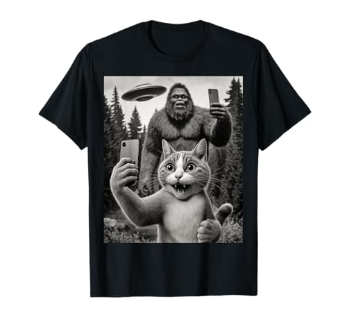Gato y Bigfoot Selfie Alien UFO Platillo Volador Divertido Encuentro Camiseta
