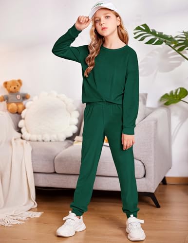 Image of Arshiner Girls 2 Piece Outfit Sweatsuits Set Kids Velour Sweatshirts & Sweatpants Tracksuits Set for Girls