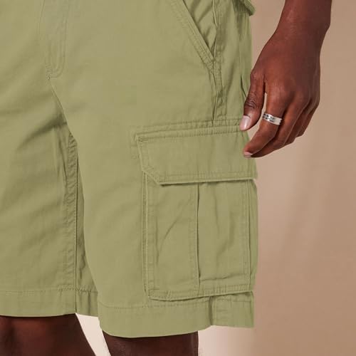 Image of Amazon Essentials Men's 10 inch Classic-Fit Cotton Twill Cargo Shorts with Multiple Pockets, Zip Fly, Button Waist (Available in Big & Tall)