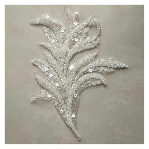 Strass et perles sur patchs brodés de dentelle blanche style haute couture