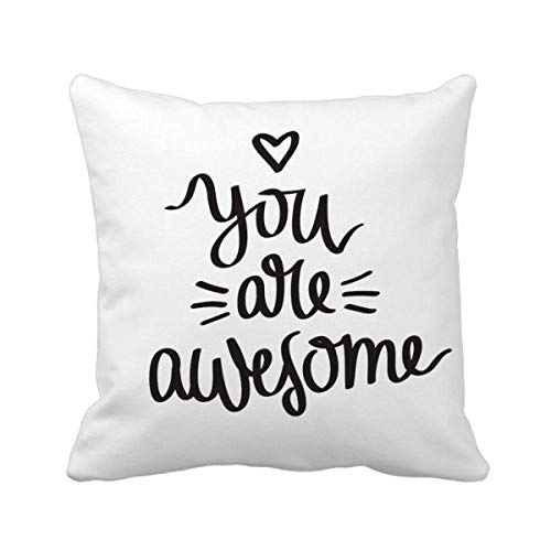 Coussin avec citation motif multicolore comme cadeau original de decoration pour maison