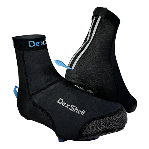 Cubrezapatos resistentes en rutas de ciclismo con lluvia