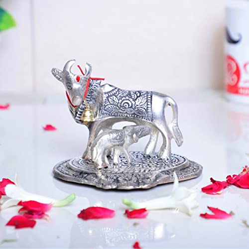 KridayKraft Vache Kamdhenu argentée avec veau debout Statue, Gau MATA Murti porte-bonheur pour la maison, le bureau, pièce d'exposition animale et cadeau...