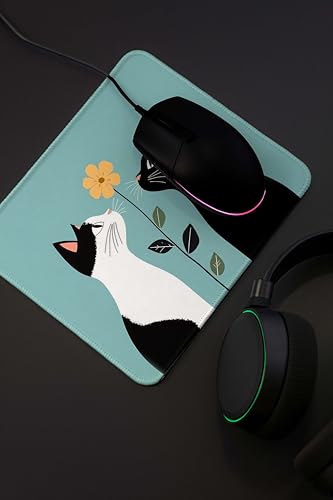 Image of Mouse Pad for Laptop & Desktop | 9x7 Inch Anti-Fray Stitched Edges | Non-Slip Rubber Base | Desk Setup Accessory for Students, Gamers & Professionals (Kittens)