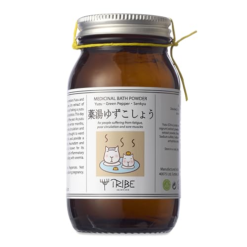 Polvo de baño japonés con Yuzu, pimienta verde y Senkyu para personas que sufren de fatiga, mala circulación y dolores musculares.