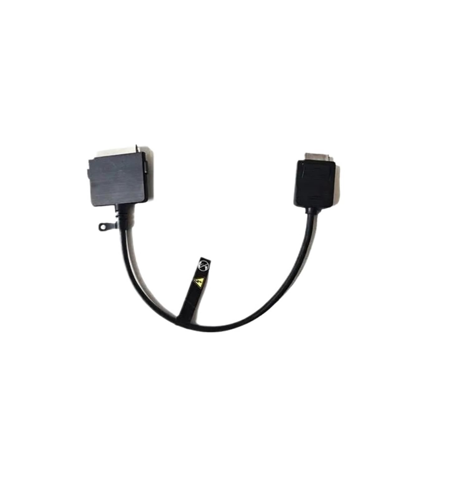 Câble One Connect Samsung BN39-02904A pour un salon épuré avec TV QN77S95C