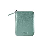 HERAUSRAGENDE QUALITÄT LÄSST DAS PORTEMONNAIE ZUM DAUERBEGLEITER WERDEN: Unsere Kunden schätzen unsere Geldbörsen vor allem wegen ihrer Robustheit. Wir garantieren Qualität durch aufwendige Verarbeitung hochwertigster Materialien.