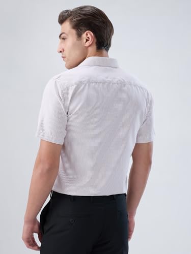 Image of Park Avenue Men Regular Fit Checks Pattern Polyester Blend Semicutaway Collar Half Sleeve Formal Shirt
