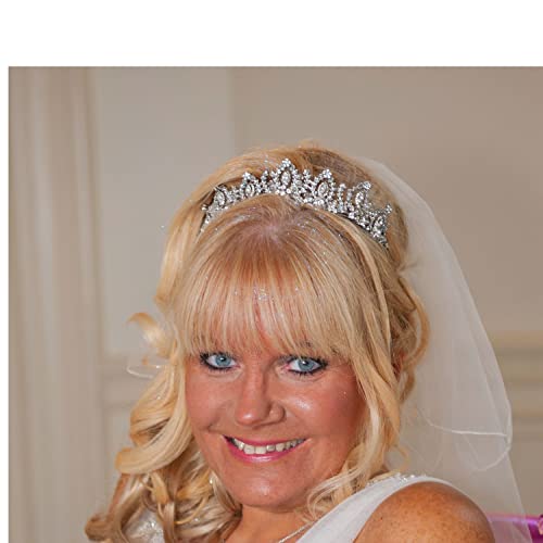 Kim Leli&egrave;vre Asmr Hugs and reassurance