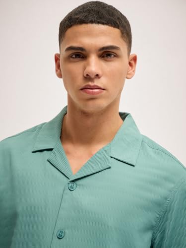 Image of THE BEAR HOUSE Men Regular Fit Self Design Club Collar Casual Shirt