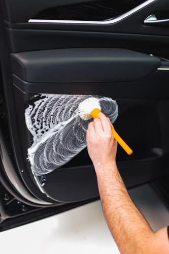 Image of P & S PROFESSIONAL DETAIL PRODUCTS Swift Clean & Shine - Interior Cleaner & Protectant for Leather, Vinyl, Plastic - Cleans, Conditions & Leaves a Satin Finish - Fresh Scent - 1 Gallon
