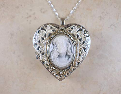 Cameo Jesus Music Box Locket