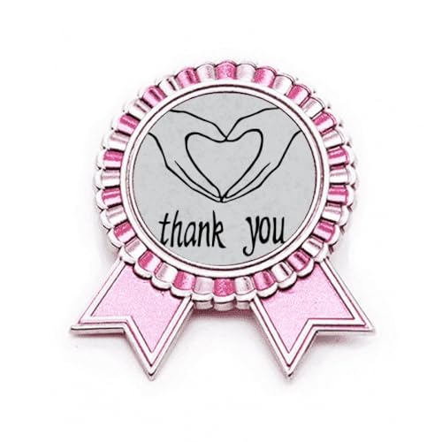 Broche personnalisée cœur noir et médaille rose, le cadeau idéal en métal