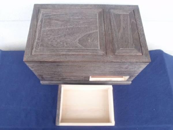 Amazon.co.jp: 51巾 焼桐の豆火鉢 長火鉢 囲炉裏 検鉄瓶 : DIY・工具