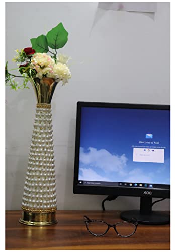 Vase en laiton sculpté main pour une décoration chic de table