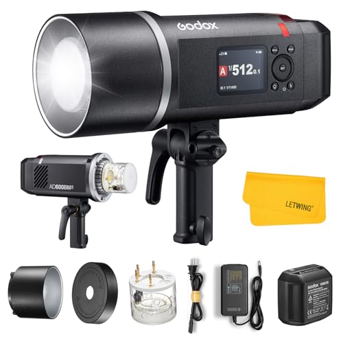 Identificazione a 16 colori e schermo a colori: lo stroboscopio Godox AD600 BM II introduce 16 spie luminose di gruppo a colori, assegnando a ciascuna luce un ID colore univoco. Identifica e gestisci facilmente ciascuna luce in configurazioni multi-luce e scenari di ripresa a lunga distanza. Dotato di uno schermo a colori TFT da 2,8 pollici, offre un'esperienza visiva chiara e fluida.