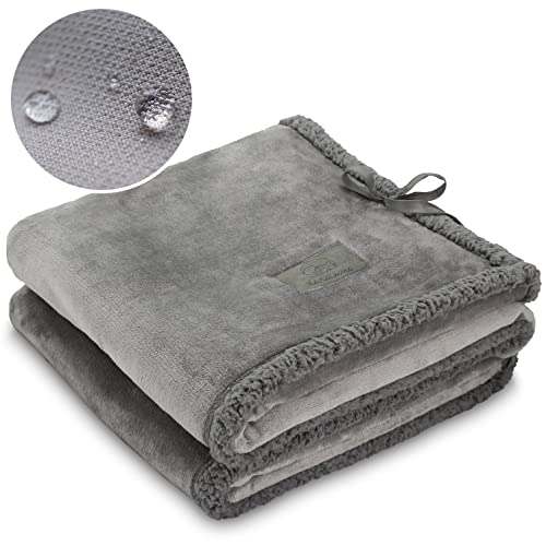KaraLuna wasserdichte Hundedecke 70x100 cm I Waschbar I Haustierdecke für unterwegs Auto, Sofa oder Couch I Outdoor Decke Hund Ruhedecke tragbar Cover