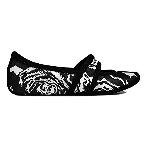 Women's Betsy Lou Fuzzies Slipper, Black/White Roses, Small2