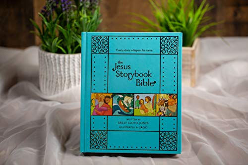 The Jesus Storybook Bible Gift Edition: Every Story Whispers His Name (The Story of God’s Great Love) - thumbnail 5