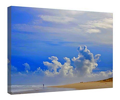 Toile avec nuages spectaculaires encadrée bois pour créer une ambiance zen dans votre chambre