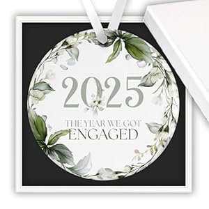 2025 Ceramic Engagement Plaque Bauble Ornament – Memento Keepsake Gift – Gift For Fiance/Newly Engaged Couple With Gift Box (2025 – The Year We Got Engaged)