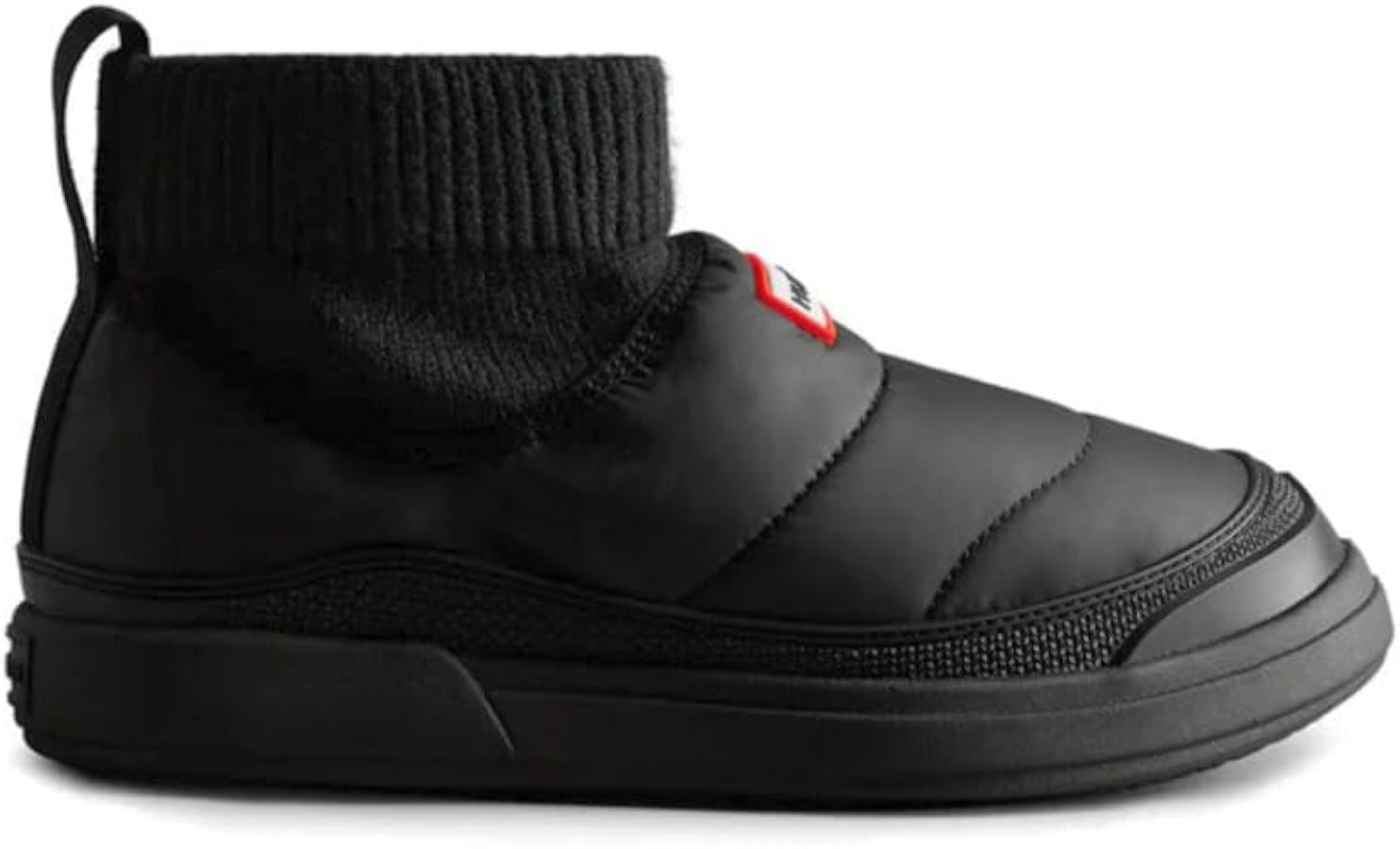 はな✴︎ ブラック ニット ハイカットブーツ 冬の定番スタイルはこちら 黒タートルネックとミニスカブーツ🖤 tops