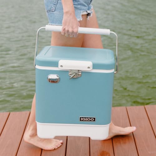 Image of IGLOO Legacy Stainless Steel Cool Box, 19 litres, Modern and Timeless, with Integrated Bottle Opener, Mint Green